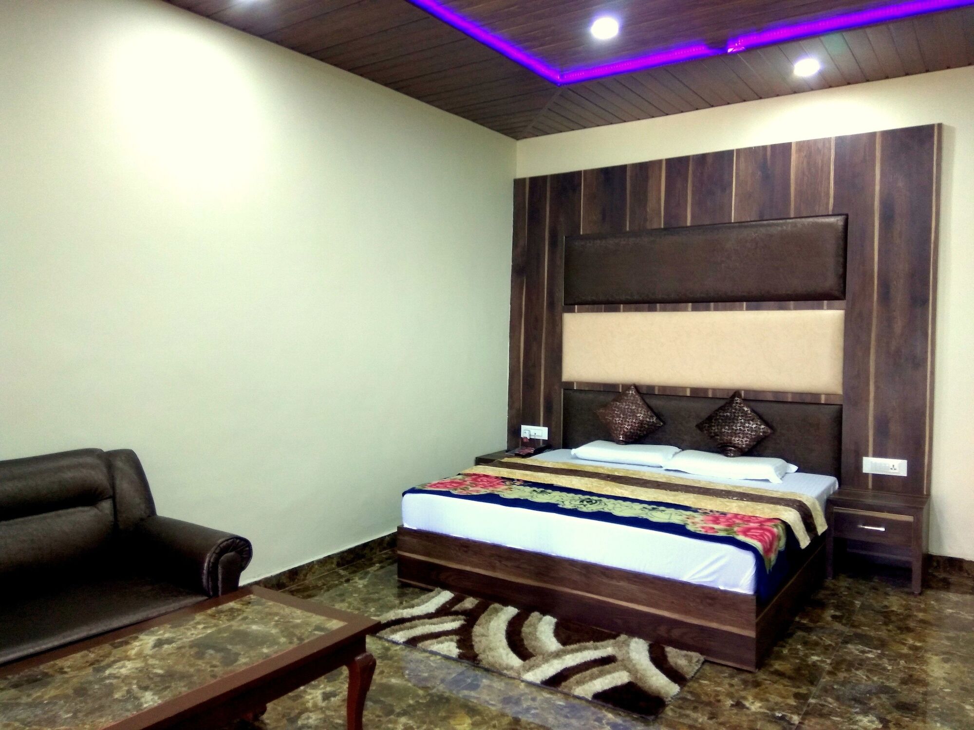 Hotel Himdhara, Dalhousie Luaran gambar
